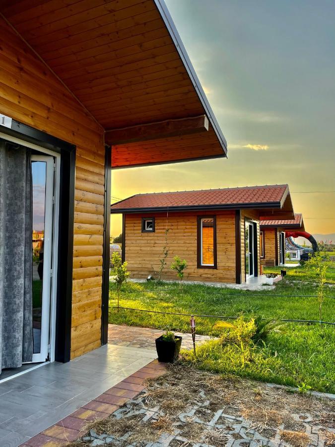 Natyra E Ishullit - Hotel, Ristorant, Camping - Lezhe, Shengjin, Ishull Shengjin Lezhe, Shengjin, Lezhe ภายนอก รูปภาพ